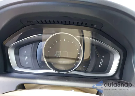 2016 Volvo Xc60 T5 Drive-E Premier из США, поврежденный, VIN YV440MDK4G2821098